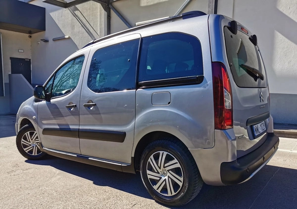 Citroen Berlingo cena 34900 przebieg: 205206, rok produkcji 2015 z Warszawa małe 704